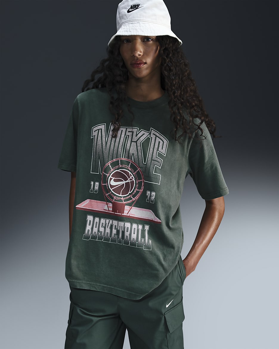 Nike Women's Short-Sleeve Basketball T-Shirt. Nike.com